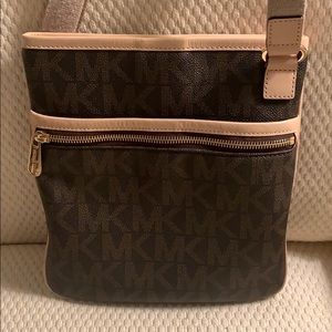 Michael KORS crossbody logo brown leather handbag